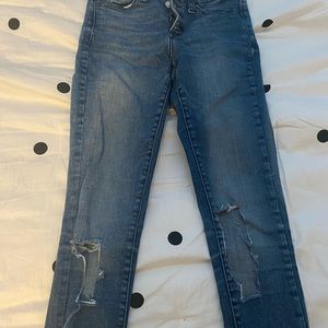 🔥 High rise skinny jeans! Super comfortable.